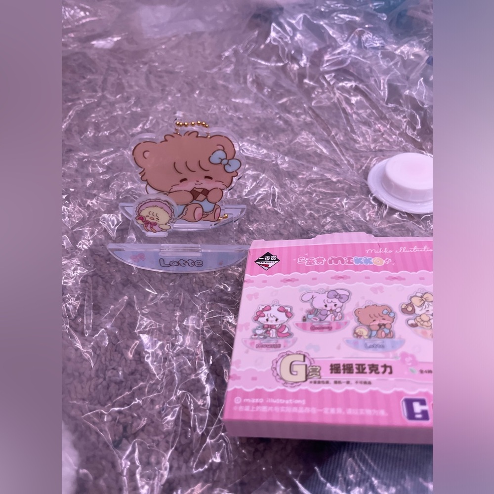 Latte mikko illustrations acrylic stand / keychain kuji game prize